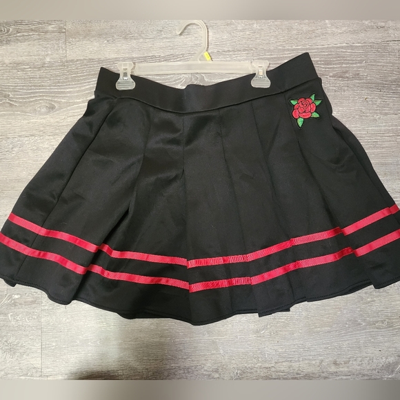 Pleated Rose Icon Skirt, 1X - Picture 3 of 4